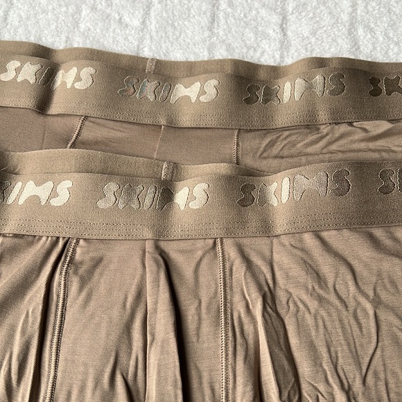 (2) SKIMS Men’s 5” Stretch Modal Boxer Briefs - Picture 4 of 10